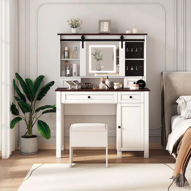 Coiffeuse de 105,99 cm de large avec 4 tiroirs et 1 placard