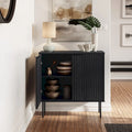 Bahut compact avec portes cannelées et pieds en métal, Noir