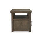 Table d'appoint Boardernest brune de Signature Design by Ashley - 24W x 26D x 26.63H