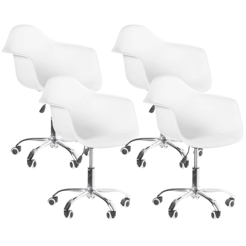Chaise de bureau pivotante à coque moulée en plastique de style Mid-Century Modern avec roulettes, réglable.