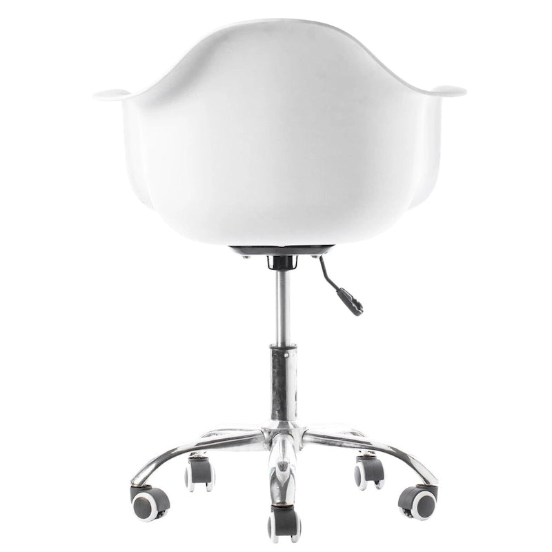 Chaise de bureau pivotante à coque moulée en plastique de style Mid-Century Modern avec roulettes, réglable.